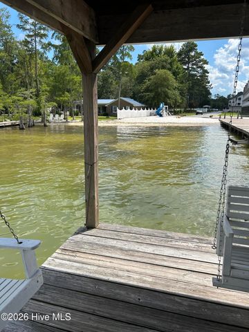 81 Precious Memories Lane, Elizabethtown, NC 28337