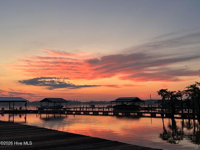 81 Precious Memories Lane, Elizabethtown, NC 28337