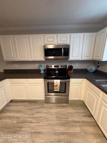 81 Precious Memories Lane, Elizabethtown, NC 28337