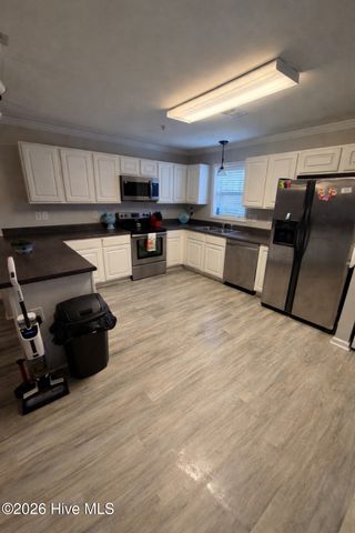 81 Precious Memories Lane, Elizabethtown, NC 28337