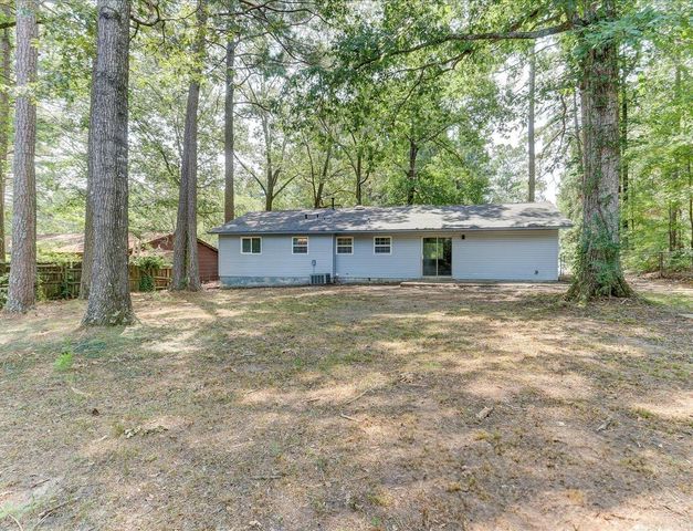 9814 Woodland Drive, Little Rock, AR 72103