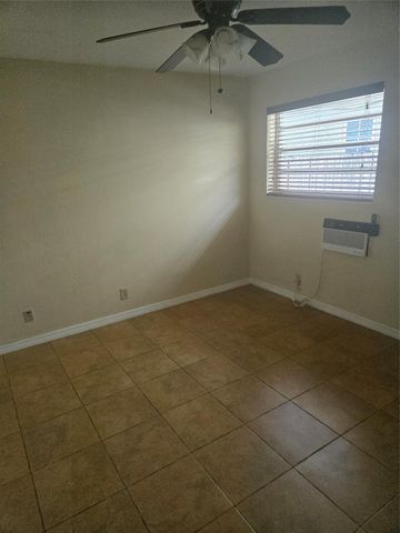 1416 NE 5th Court 3, Fort Lauderdale, FL 33301