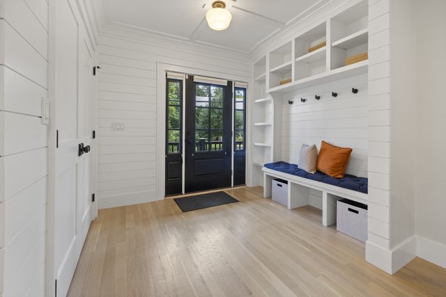 579 Centre St, Newton, MA 02458