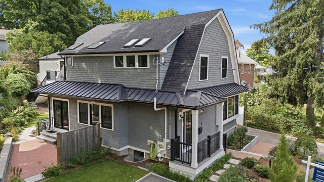 579 Centre St, Newton, MA 02458