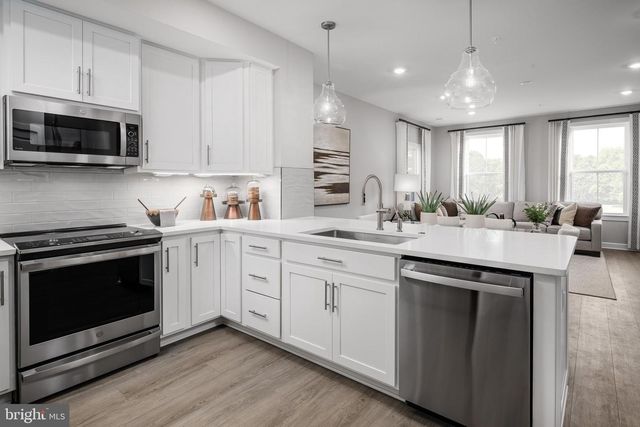 21789 Express Ter Lot #1127, Ashburn, VA 20147