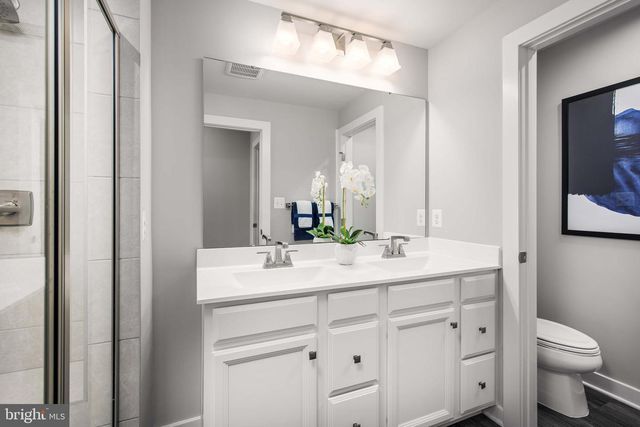 21789 Express Ter Lot #1127, Ashburn, VA 20147