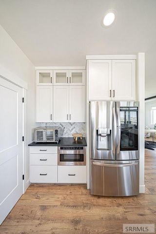 6097 E 65th S, Idaho Falls, ID 83406