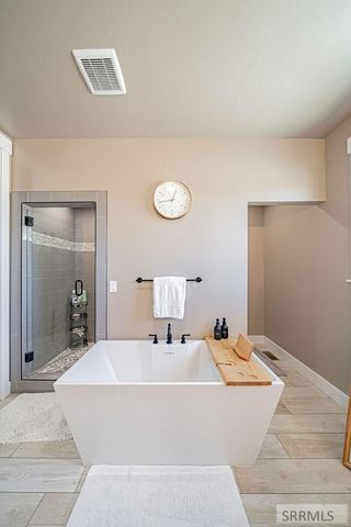 6097 E 65th S, Idaho Falls, ID 83406