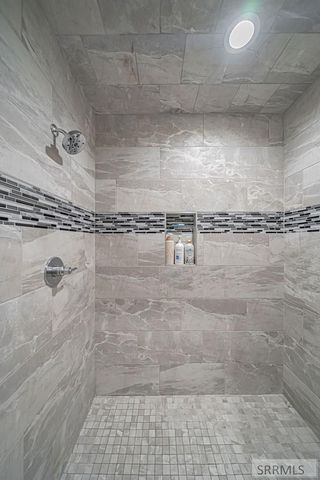 6097 E 65th S, Idaho Falls, ID 83406