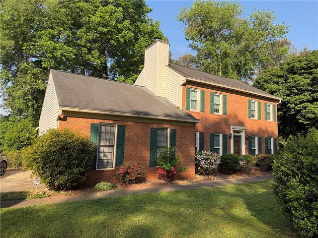 1745 Spindle Top Court SW, Lilburn, GA 30047