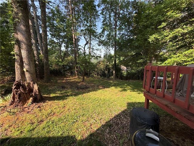 1745 Spindle Top Court SW, Lilburn, GA 30047