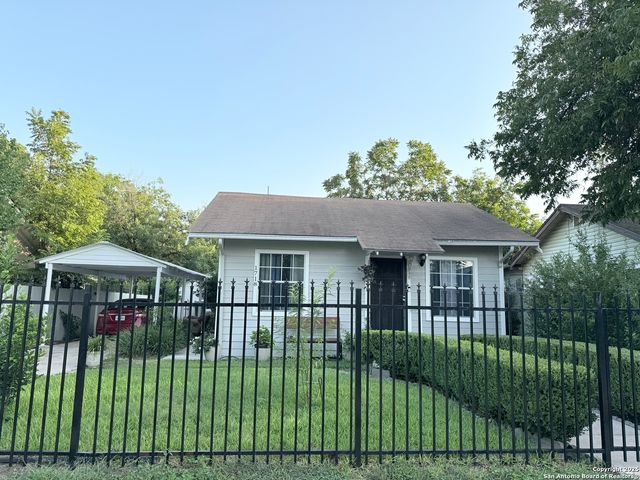 1718 Santa Barbara, San Antonio, TX 78201