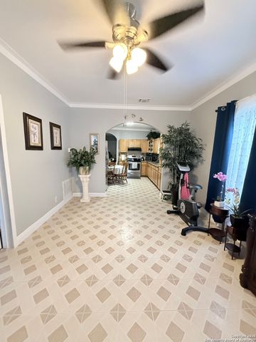 1718 Santa Barbara, San Antonio, TX 78201