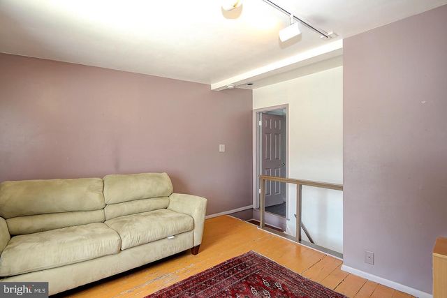 111 S CHESTER ST, Baltimore, MD 21231