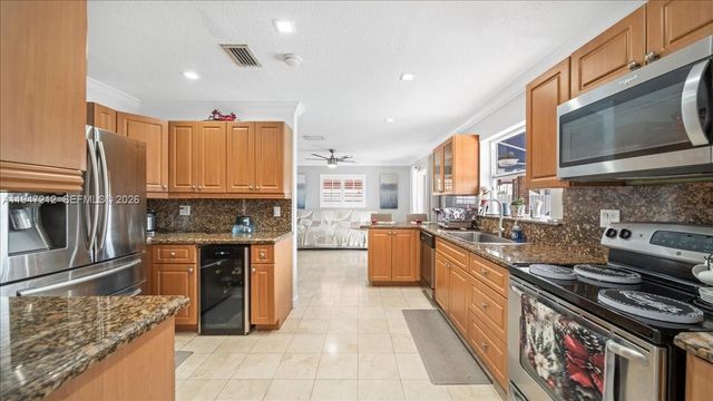 13430 SW 25th St, Miami, FL 33175