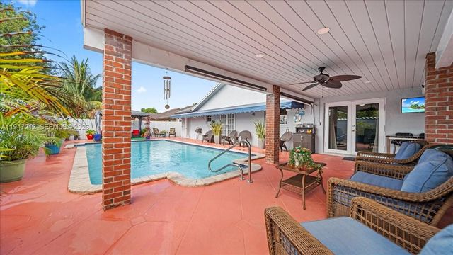 13430 SW 25th St, Miami, FL 33175