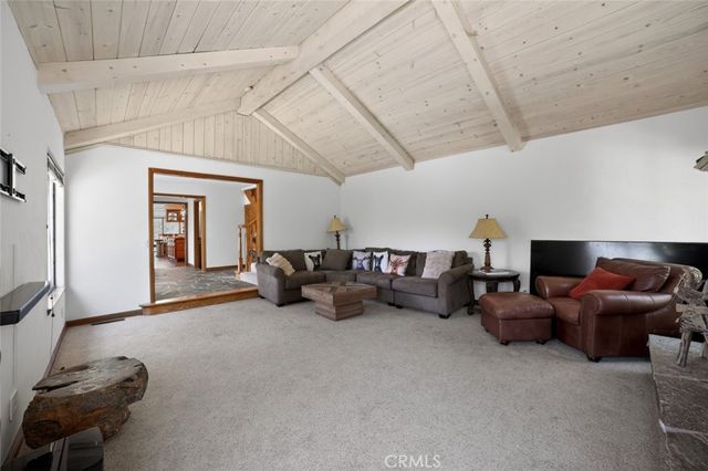 1198 Montreal Drive, Lake Arrowhead, CA 92352