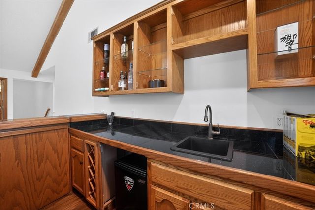 1198 Montreal Drive, Lake Arrowhead, CA 92352