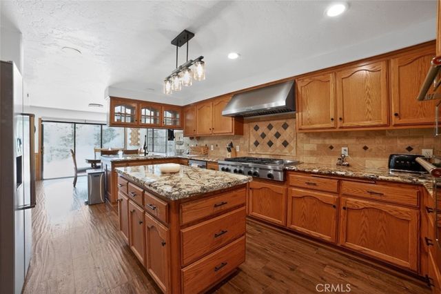 1198 Montreal Drive, Lake Arrowhead, CA 92352