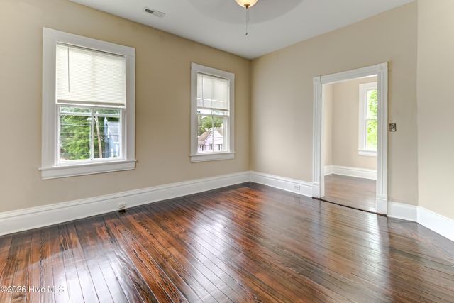 108 N 8th Street, Wilmington, NC 28401