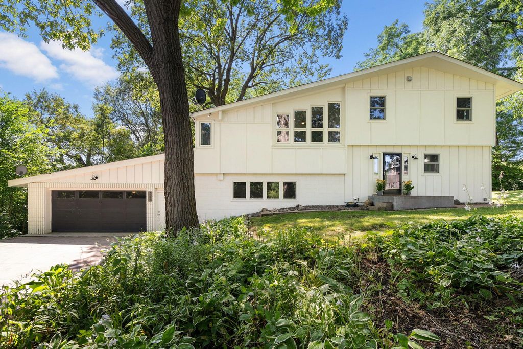 8315 Greenfield Road, Loretto, MN 55357 — photo 2