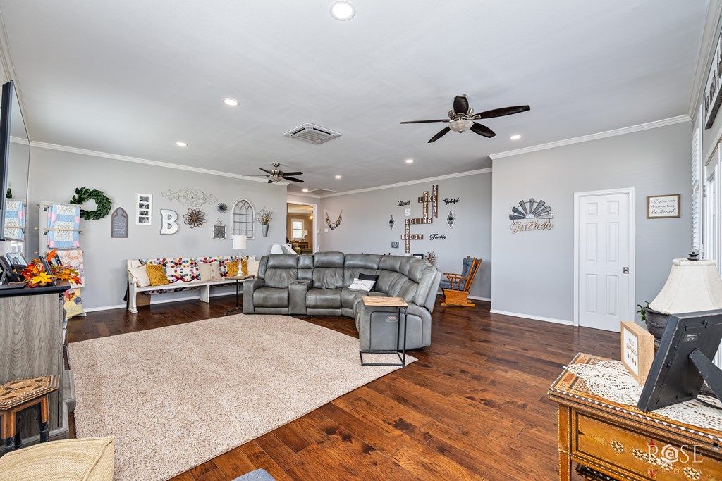 Image 15 of property listing at 2402 Fairview School Rd, San Angelo, TX 76904