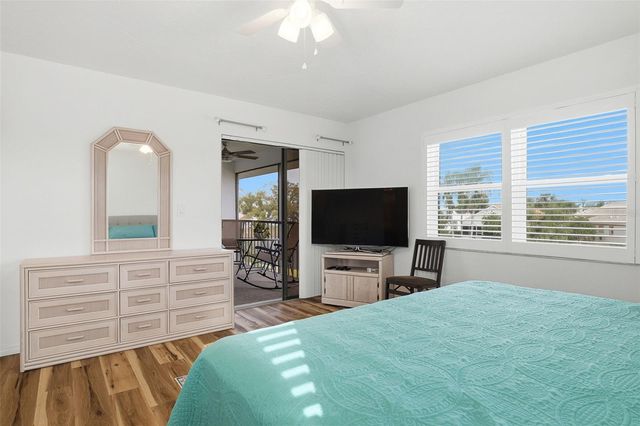 1100 CAPRI ISLES BOULEVARD 328, Venice, FL 34292