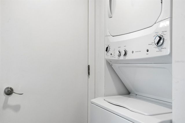 1100 CAPRI ISLES BOULEVARD 328, Venice, FL 34292