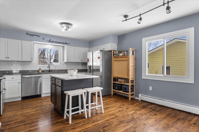 12135 W Luther AVENUE, Hales Corners, WI 53130