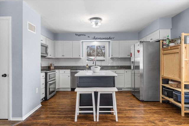 12135 W Luther AVENUE, Hales Corners, WI 53130