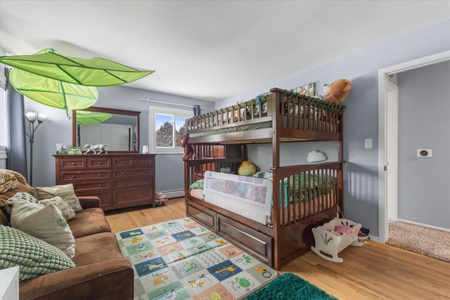 12135 W Luther AVENUE, Hales Corners, WI 53130