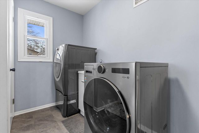 12135 W Luther AVENUE, Hales Corners, WI 53130