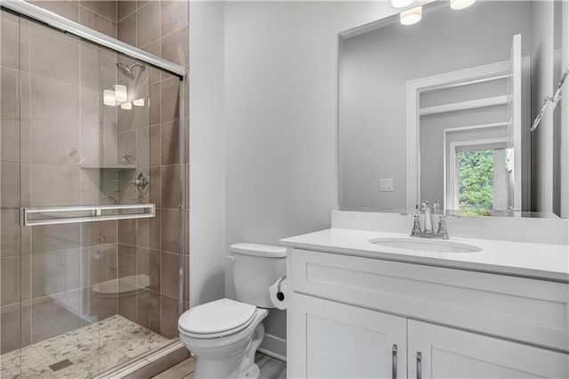 24818 W 89th Street, Lenexa, KS 66227