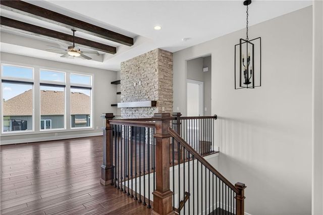 24818 W 89th Street, Lenexa, KS 66227