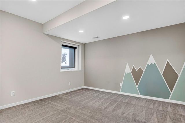 24818 W 89th Street, Lenexa, KS 66227