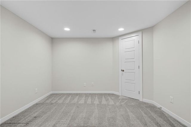 24818 W 89th Street, Lenexa, KS 66227