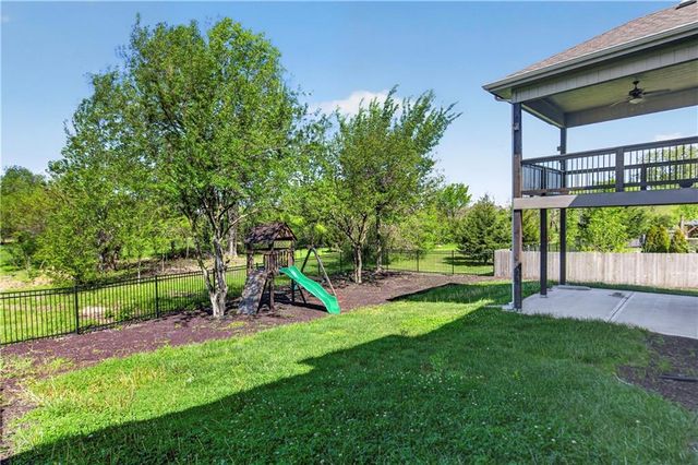 24818 W 89th Street, Lenexa, KS 66227
