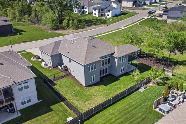 24818 W 89th Street, Lenexa, KS 66227