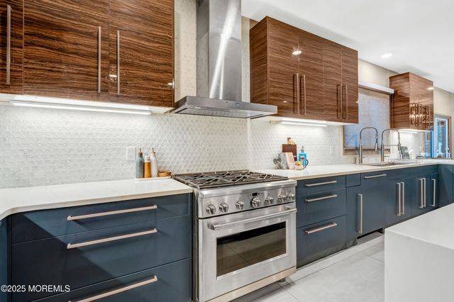 450 Wells Avenue, Oakhurst, NJ 07755