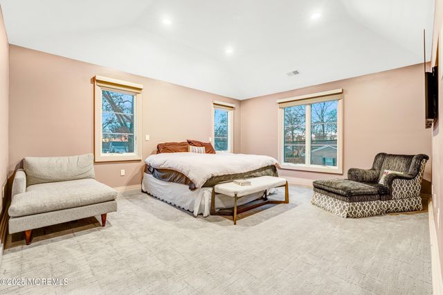 450 Wells Avenue, Oakhurst, NJ 07755