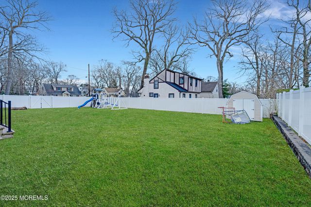 450 Wells Avenue, Oakhurst, NJ 07755