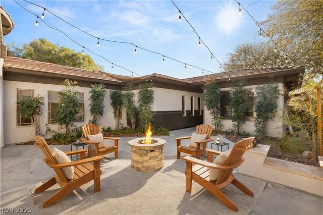 120 Emerald Dunes Circle, Henderson, NV 89052