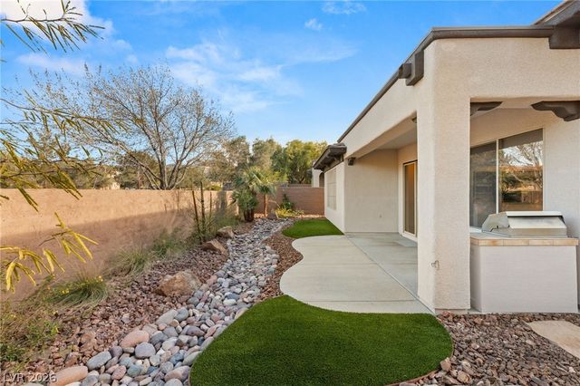 120 Emerald Dunes Circle, Henderson, NV 89052