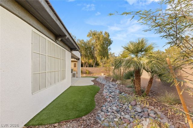 120 Emerald Dunes Circle, Henderson, NV 89052