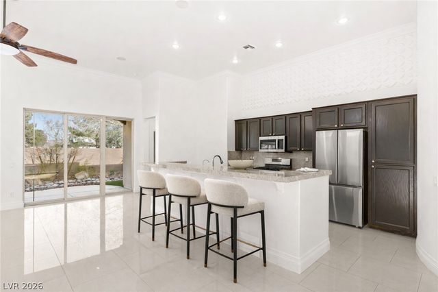 120 Emerald Dunes Circle, Henderson, NV 89052