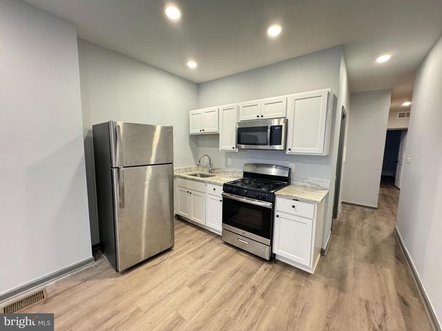 1211 W HILTON ST, Philadelphia, PA 19140