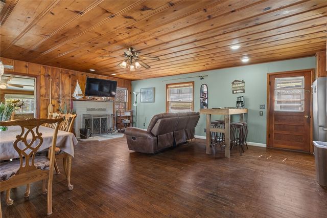 1138 Mallard Drive, Diamond City, AR 72644
