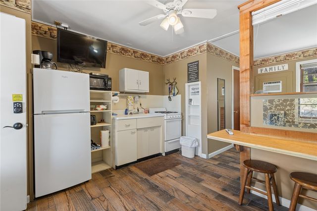 1138 Mallard Drive, Diamond City, AR 72644