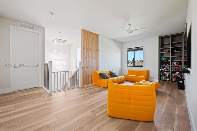 8118 NW 46th Ter, Doral, FL 33166