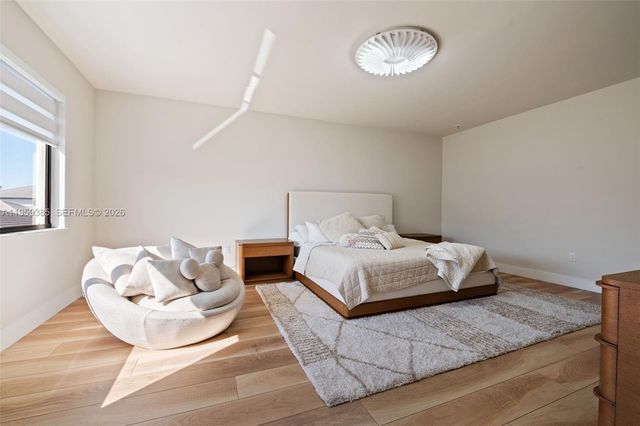 8118 NW 46th Ter, Doral, FL 33166